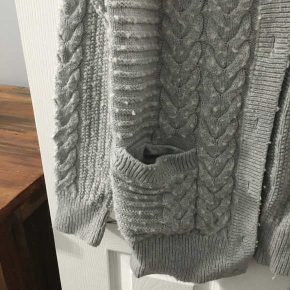Gap Gray Cardigan - Picture 3 of 5